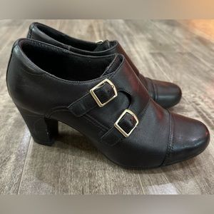 Clarks Heels, Size 7, Black, Leather